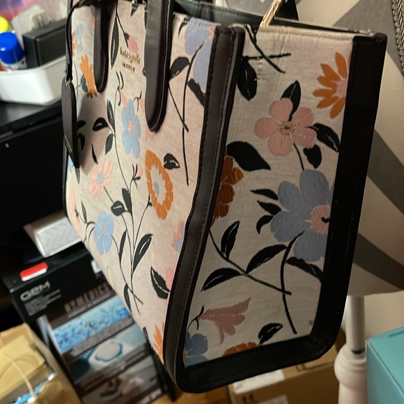 Kate spade crossbody - Picture 4 of 7